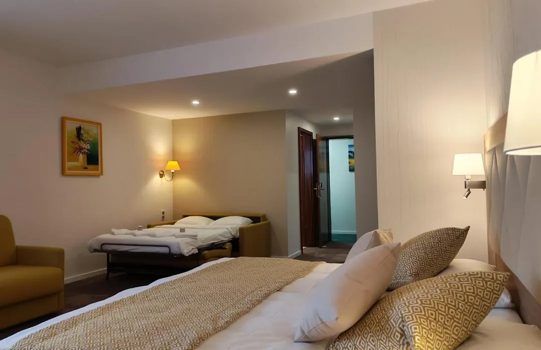 Hostellerie Saint Florent-1